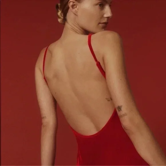 Reformation Merel Velvet Red Midi Dress Low Back - Picture 8 of 8